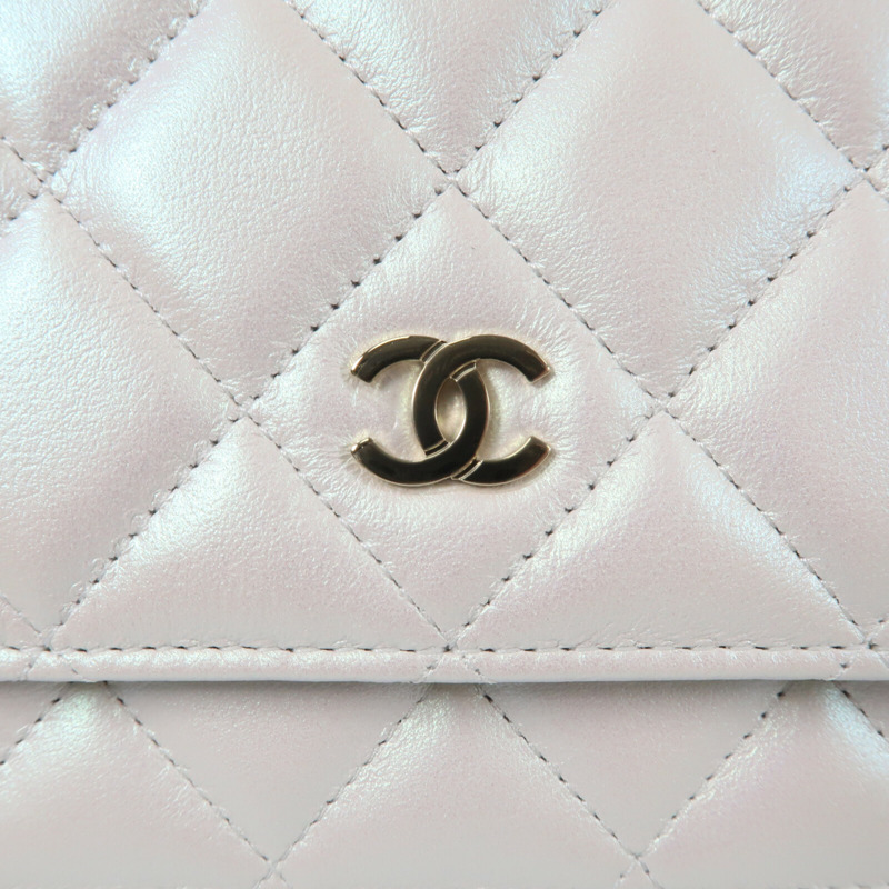 CHANEL 羊皮皮革WOC Wallet On Chain金扣鏈帶肩背袋-10