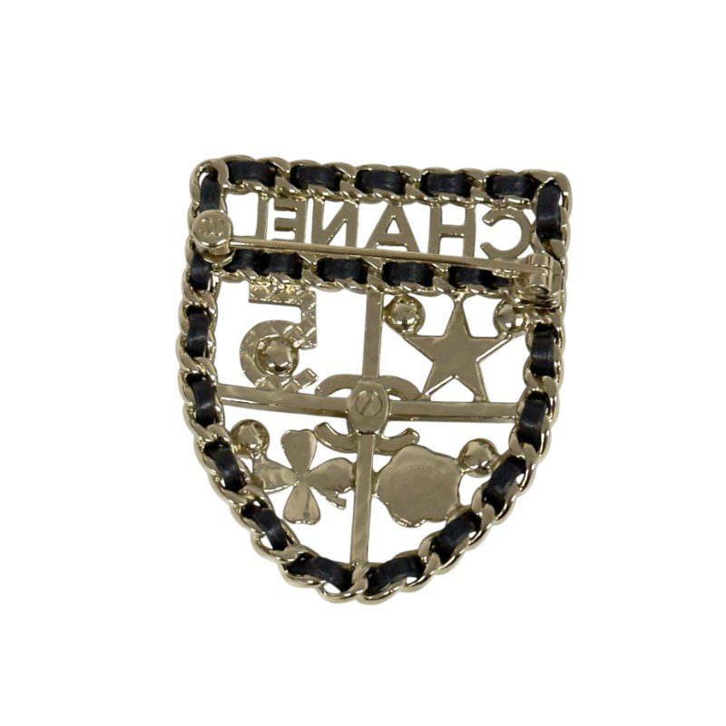 CHANEL CC 水鑽 皮穿鏈 徽章 胸針-6