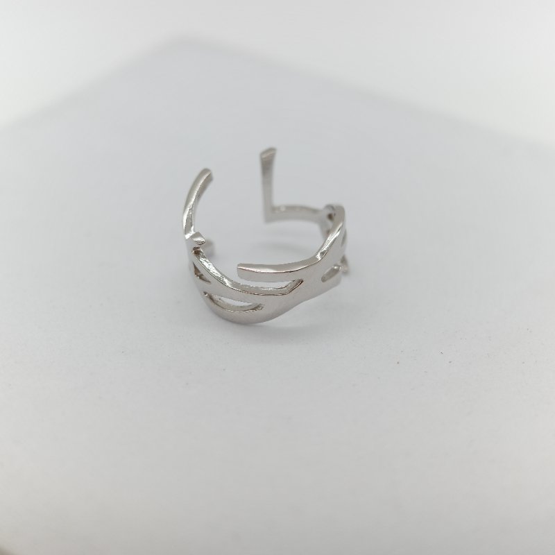 Saint Laurent YSL 聖羅蘭 Opyum銀色 金屬 扭曲設計 YSL 標誌造型戒指-2