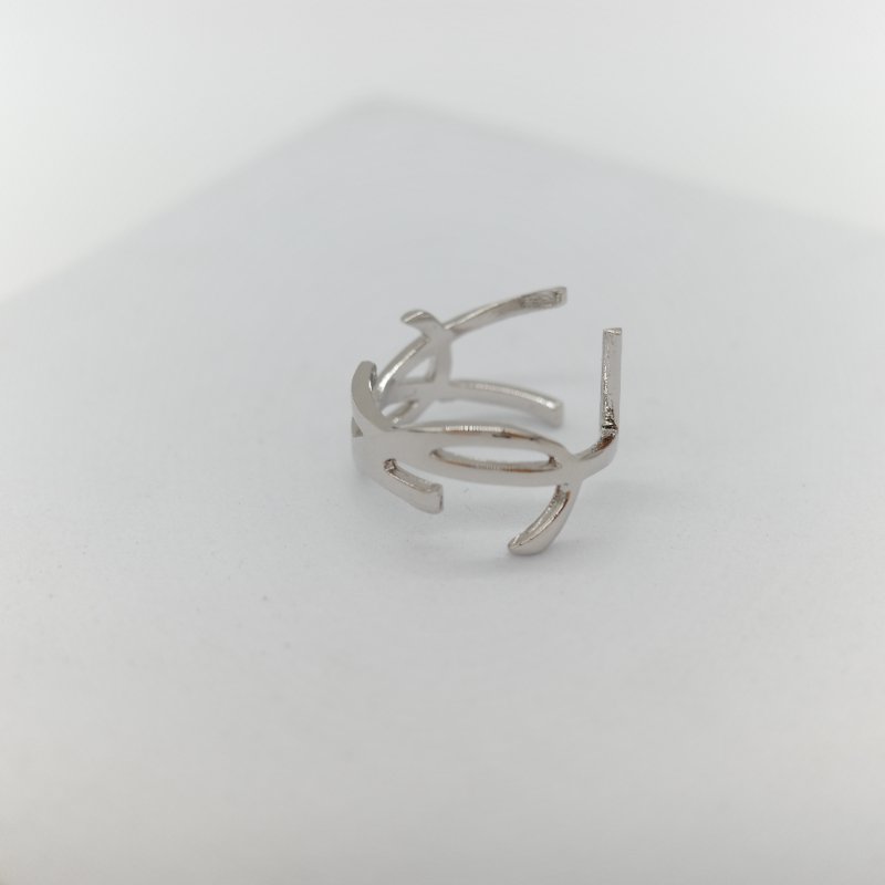 Saint Laurent YSL 聖羅蘭 Opyum銀色 金屬 扭曲設計 YSL 標誌造型戒指-4