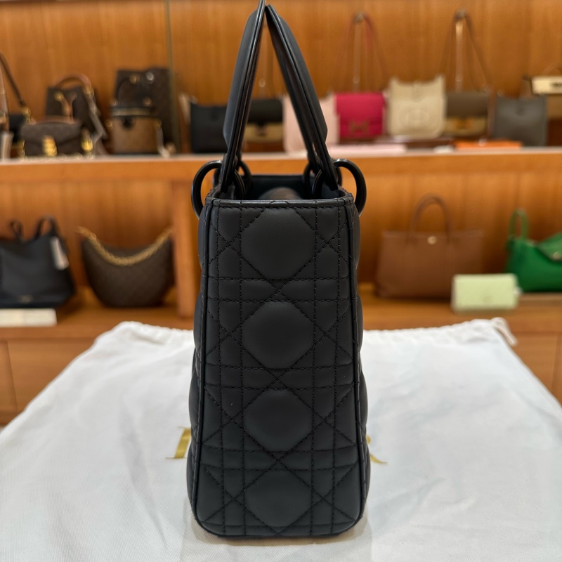 Dior迪奧 磨砂黑四格戴妃包-3