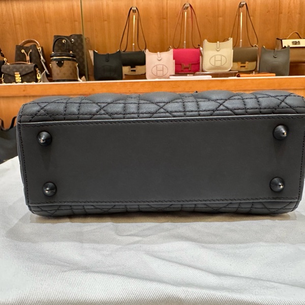 Dior迪奧 磨砂黑四格戴妃包-7