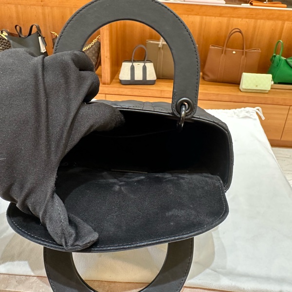 Dior迪奧 磨砂黑四格戴妃包-8