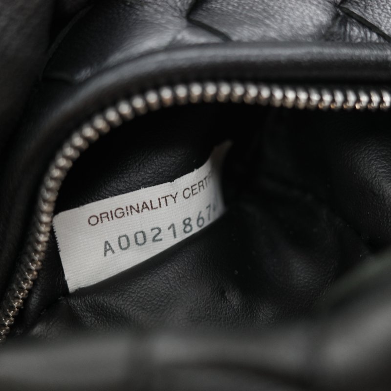 Bottega Veneta 寶緹嘉 Mini Jodie 經典黑色 頂級小羊皮 Intrecciato 手工編織皮革打結提把手提包-9