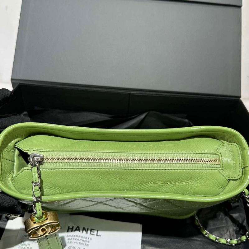 香奈兒Chanel 經典流浪包 牛油果色 綠色 超好看 小號尺寸 拼色鏈條包 多種背法 芯片款23年新色 尺寸20*14*7  附件：塵袋+盒-1