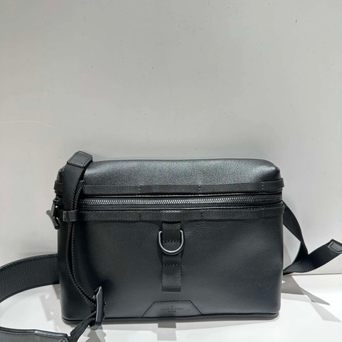 LV/路易威登messenger男士斜挎包胸包腰包 2018限量款 全皮拼老花肩帶