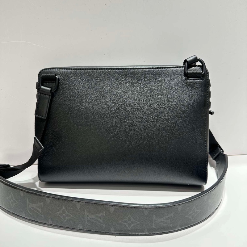 LV/路易威登messenger男士斜挎包胸包腰包 2018限量款 全皮拼老花肩帶-1