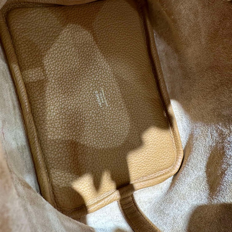 愛馬仕Hermes18 芝麻色18菜籃子  TC皮  金扣  d刻  缺鎖鑰匙-4