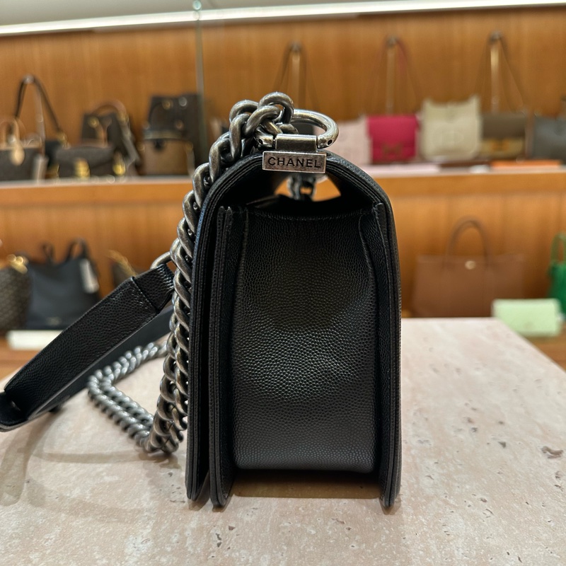 Chanel香奈兒leboy黑銀中號牛皮鏈條包-3