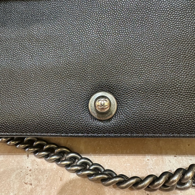 Chanel香奈兒leboy黑銀中號牛皮鏈條包-14