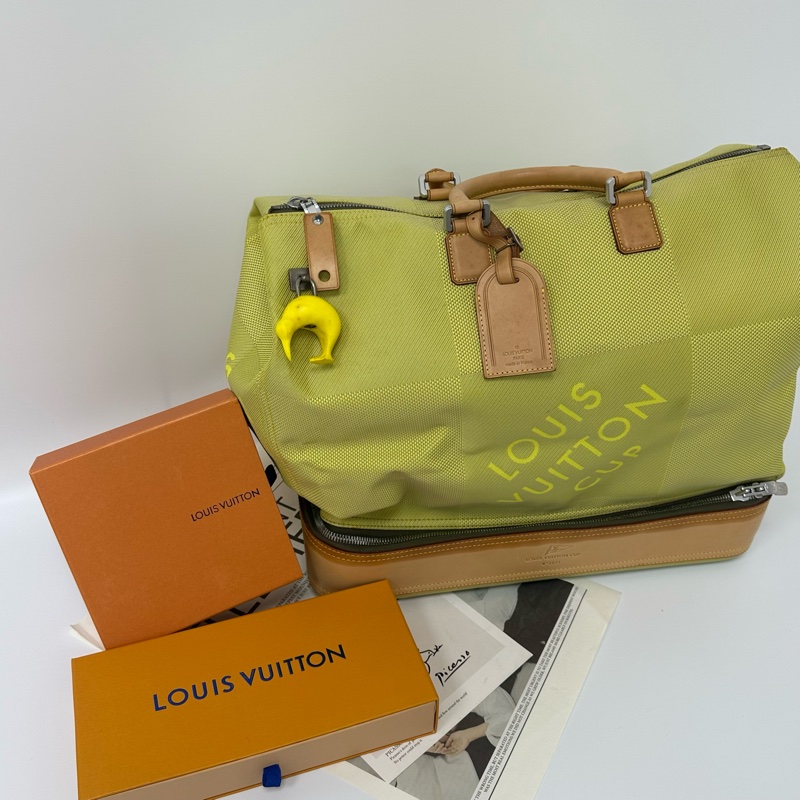 Louis Vuitton 限量帆布旅行袋-1