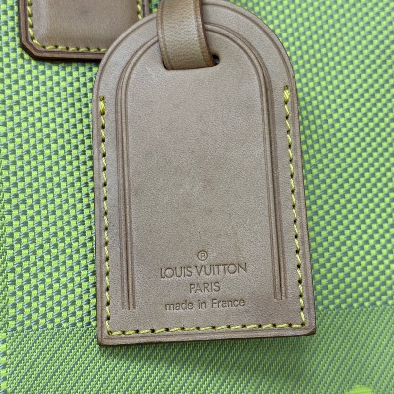 Louis Vuitton 限量帆布旅行袋-9