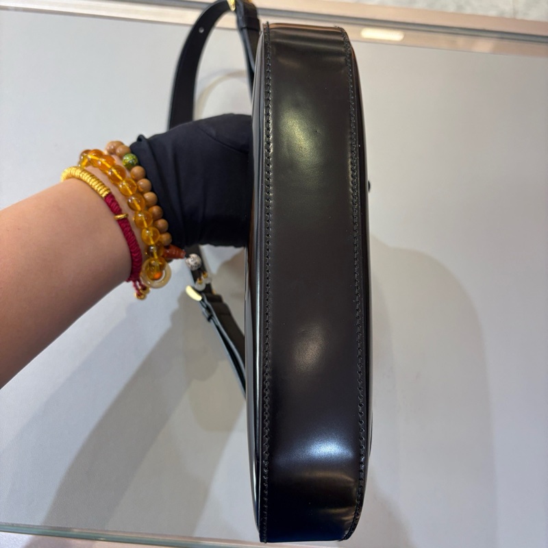 99新 Prada黑色法棍腋下-2