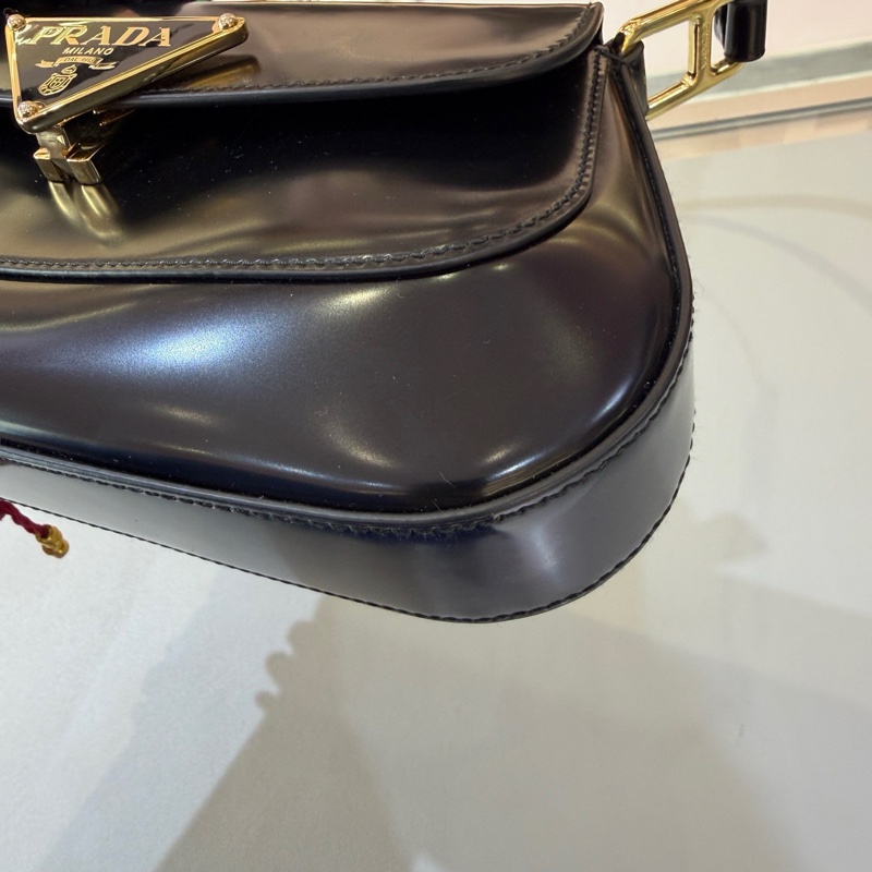 99新 Prada黑色法棍腋下-5