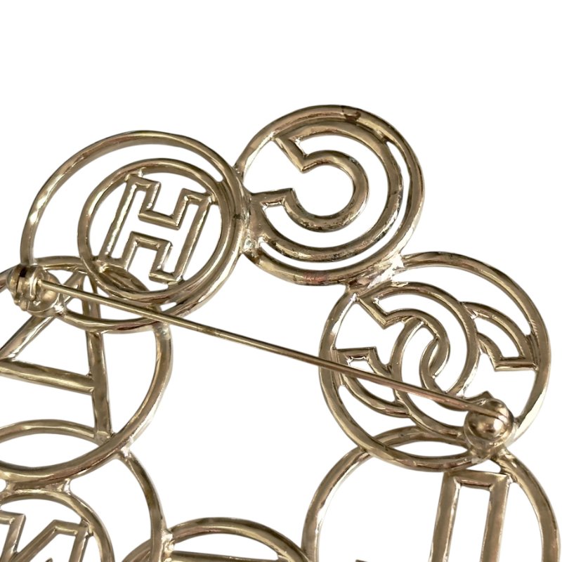 CHANEL CC 胸針-8