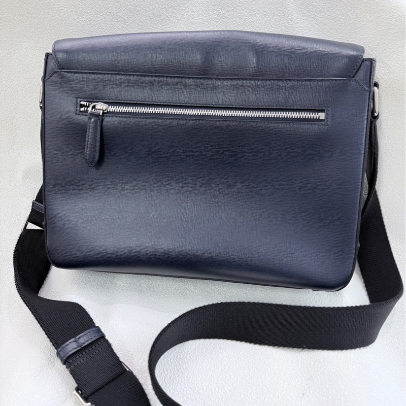 99新 Burberry 巴寶莉深藍色牛皮男士公文包斜挎包郵差包 肩帶可以任意調節 單肩斜挎都可以-1