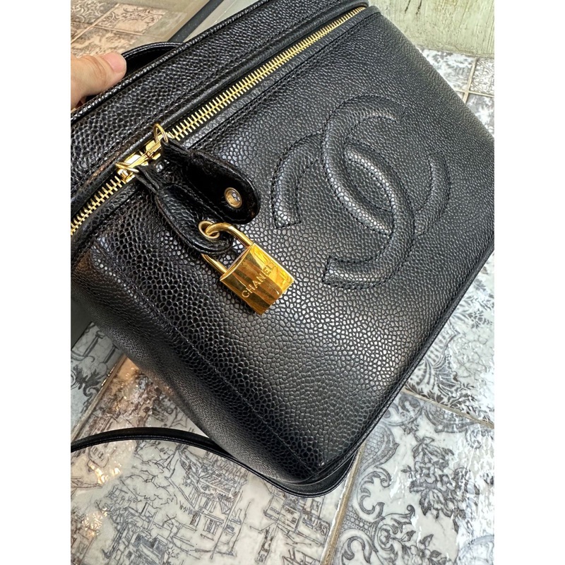 香奈兒包 化妝包 化妝箱 黑色 魚子醬 荔枝皮 手提包 魚子醬牛皮  黑色魚子醬牛皮 復古包 皮革包 包包 皮革包  魚子醬牛皮  斜挎包 手提包 化妝盒子 化妝箱 化妝袋 側背袋 二手包 中古包 二手-3