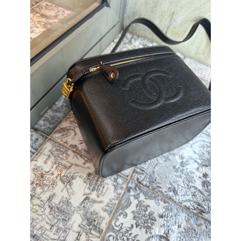 香奈兒包 化妝包 化妝箱 黑色 魚子醬 荔枝皮 手提包 魚子醬牛皮  黑色魚子醬牛皮 復古包 皮革包 包包 皮革包  魚子醬牛皮  斜挎包 手提包 化妝盒子 化妝箱 化妝袋 側背袋 二手包 中古包 二手-14