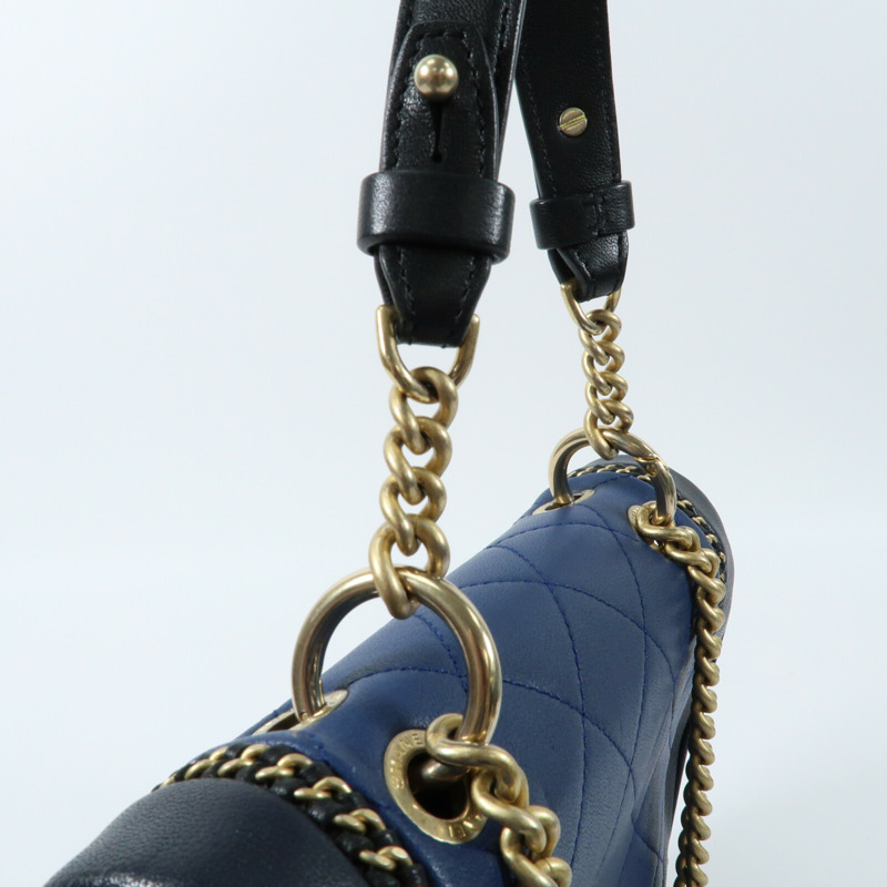 CHANEL 牛皮皮革Chain Shoulder金扣鏈帶手挽肩背兩用袋-10