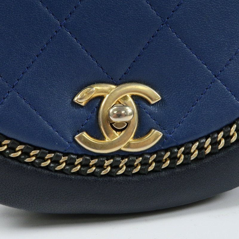 CHANEL 牛皮皮革Chain Shoulder金扣鏈帶手挽肩背兩用袋-12