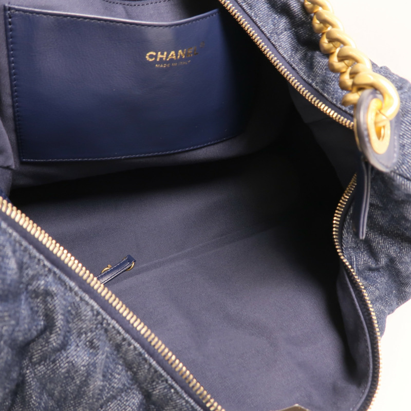 CHANEL 牛仔布C25 Hobo金扣鏈帶肩背袋-4