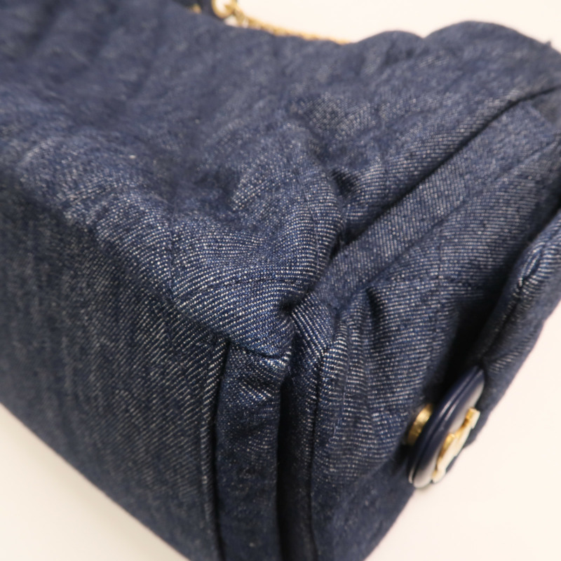 CHANEL 牛仔布C25 Hobo金扣鏈帶肩背袋-13