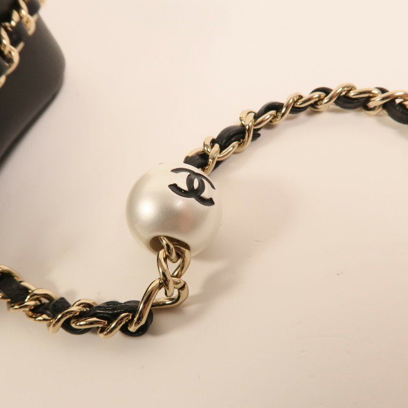 CHANEL 羊皮皮革Chain Shoulder金扣鏈帶肩背袋-10