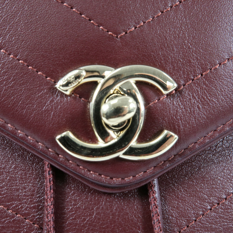 CHANEL 牛皮皮革BackPac金扣鏈帶背包-18