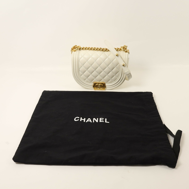 CHANEL 牛皮皮革Small Boy Messenger Bag金扣鏈帶肩背袋-8