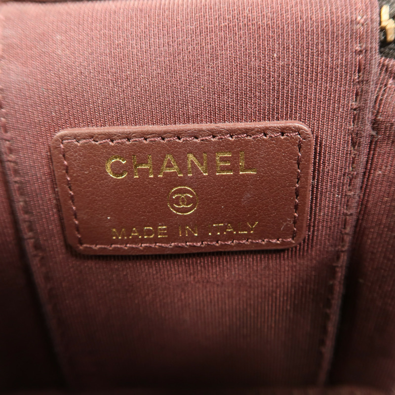 CHANEL 牛皮皮革Vanity Case金扣鏈帶肩背袋-5