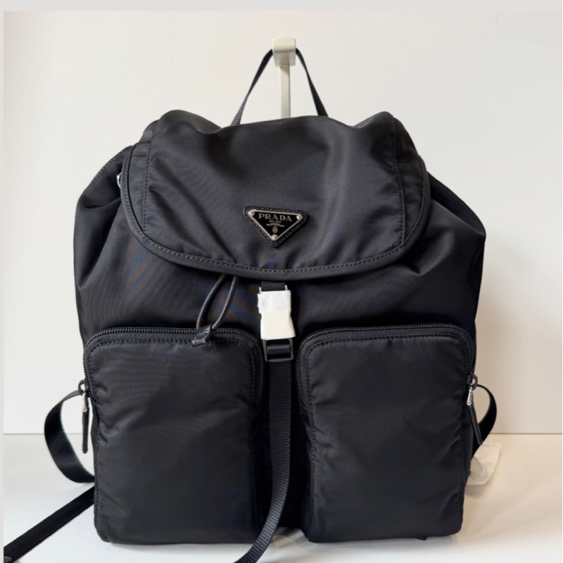 PRADA 黑色 尼龍 雙口袋 銀三角牌 釦式 雙肩包 後背包 1BZ005-0