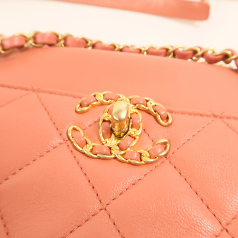 CHANEL 羊皮皮革19 Camera Bag金扣鏈帶肩背袋-8