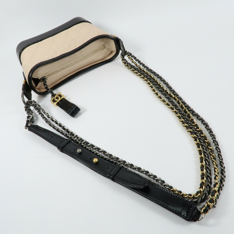 CHANEL 牛皮皮革Gabrielle Small鏈帶肩背袋-10