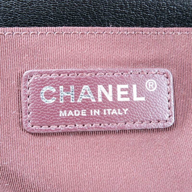 CHANEL 牛皮皮革Boy 25鏈帶肩背袋-13