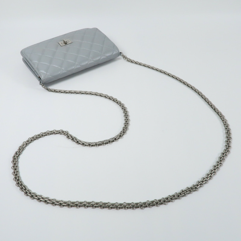 CHANEL 牛皮皮革WOC Wallet On Chain銀扣鏈帶肩背袋-8