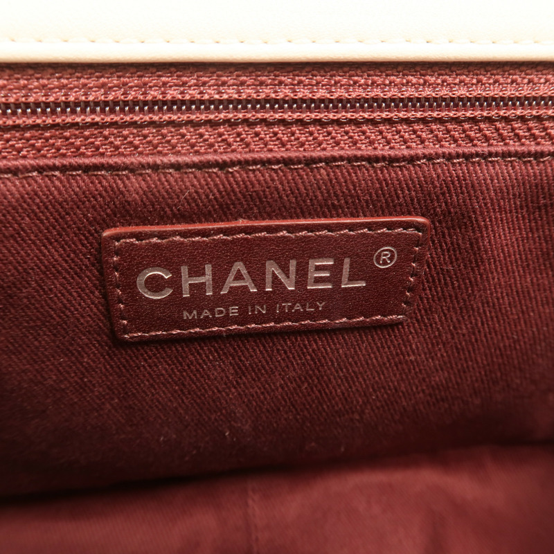 CHANEL 羊皮皮革Chain Shoulder銀扣肩背袋-5