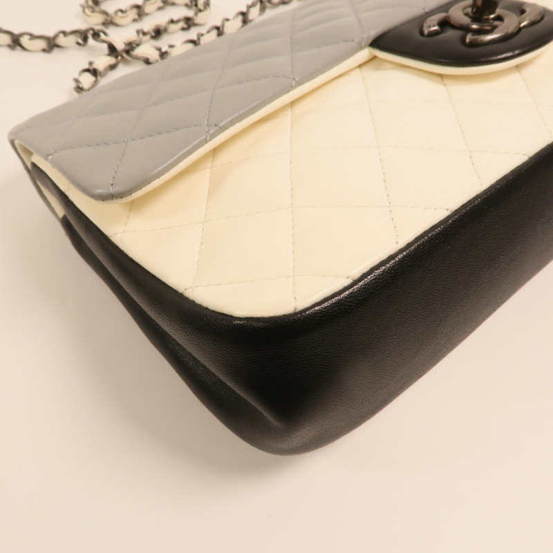 CHANEL 羊皮皮革Chain Shoulder銀扣肩背袋-14