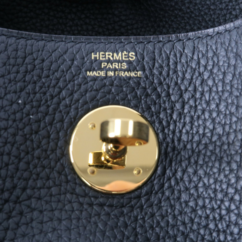 HERMES 【Hermes Fair】Clemence皮革Lindy 26金扣手挽肩背兩用袋Noir-12
