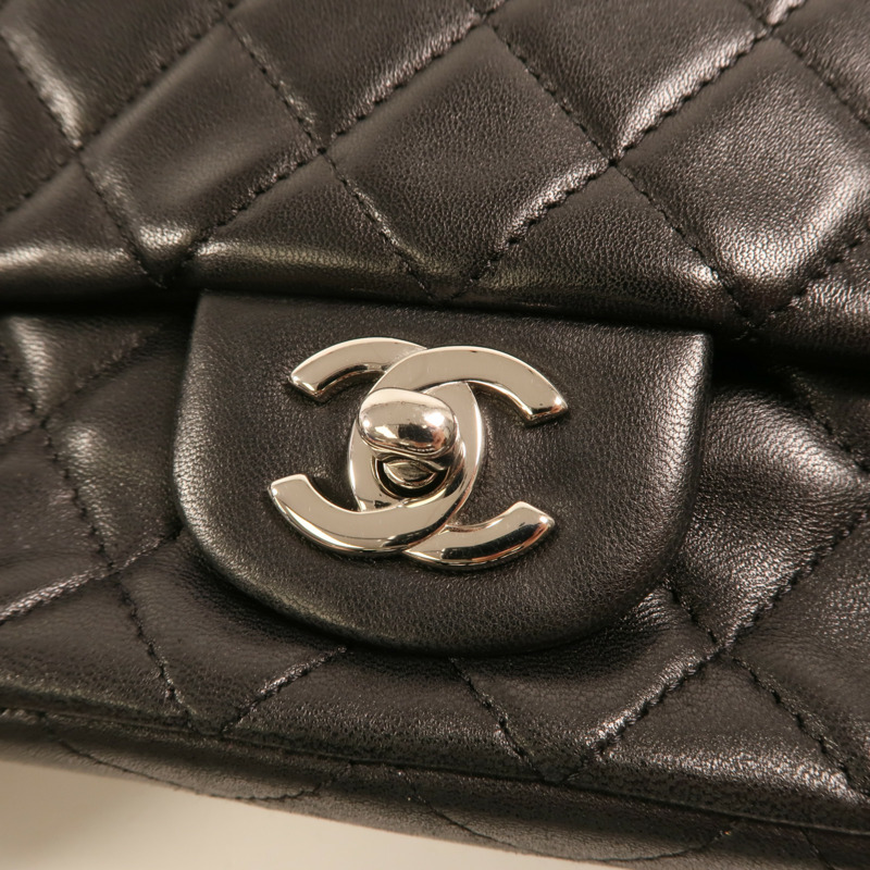 CHANEL 羊皮皮革Mini Classic 20銀扣鏈帶肩背袋-8