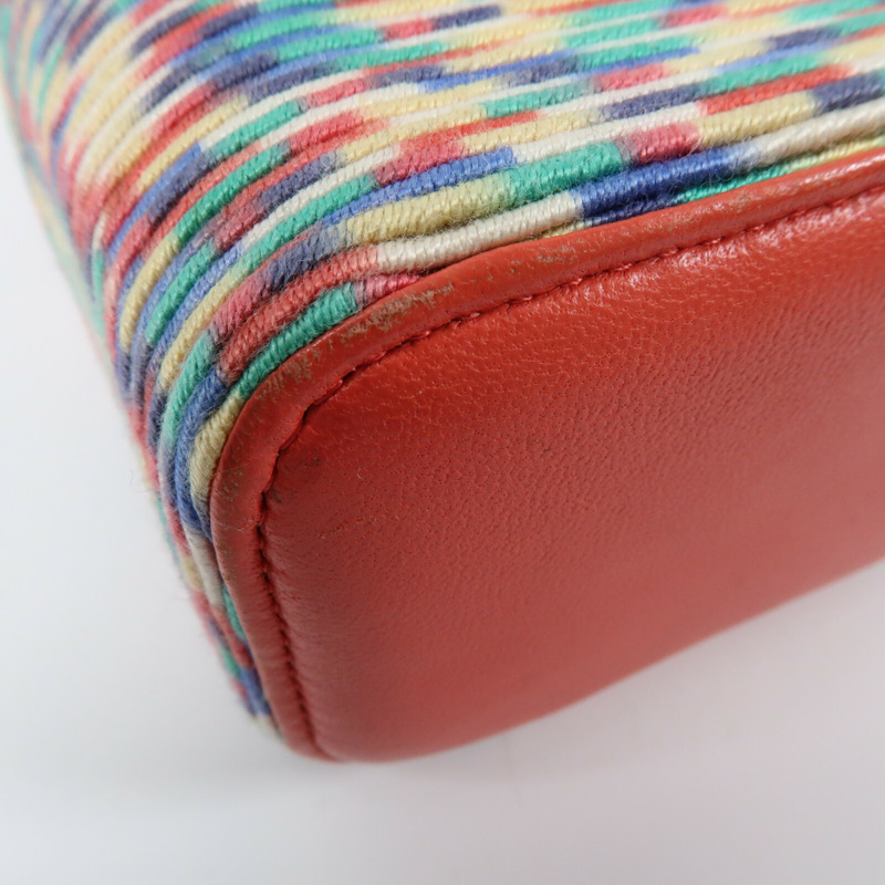 CHANEL Embroidered Thread Mini Vanity Case金扣鏈帶肩背袋-6