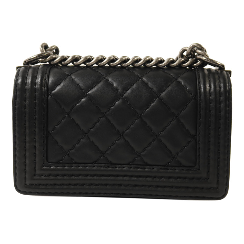 CHANEL 牛皮皮革Boy 20銀扣鏈帶肩背袋-1