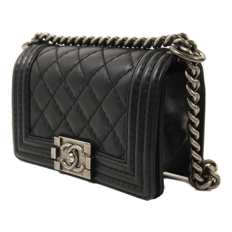 CHANEL 牛皮皮革Boy 20銀扣鏈帶肩背袋-2