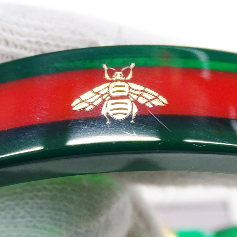 Gucci 女士手錶，復古網頁設計，鏤空，石英機芯，壓克力，手鐲，方形，鉚釘，YA143505。-8