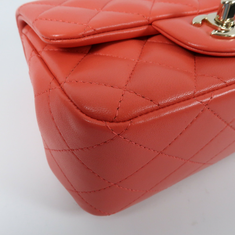 CHANEL 羊皮皮革Mini Classic 17金扣鏈帶肩背袋-4