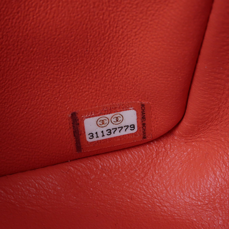 CHANEL 羊皮皮革Mini Classic 17金扣鏈帶肩背袋-14