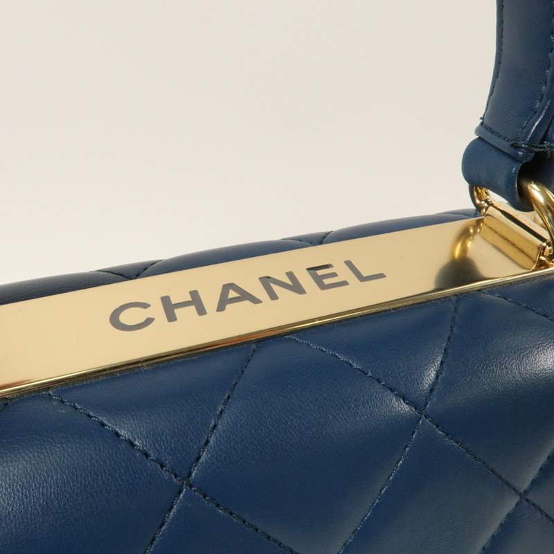 CHANEL 羊皮皮革Trendy CC金扣鏈帶手挽肩背兩用袋-4