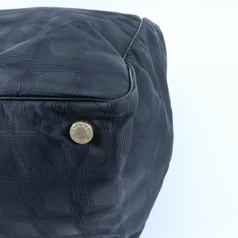 CHANEL 尼龍Travel Line Tote Bag金扣手挽袋-5