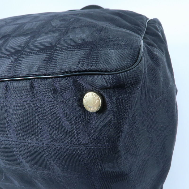 CHANEL 尼龍Travel Line Tote Bag金扣手挽袋-7