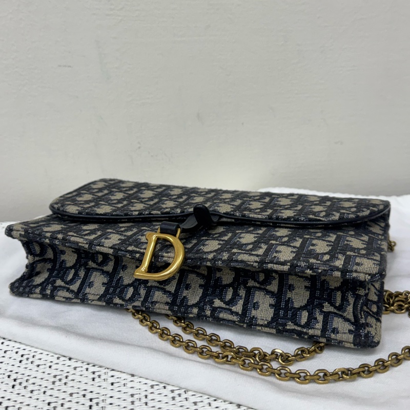 Dior 經典緹花金釦Saddle WOC-8