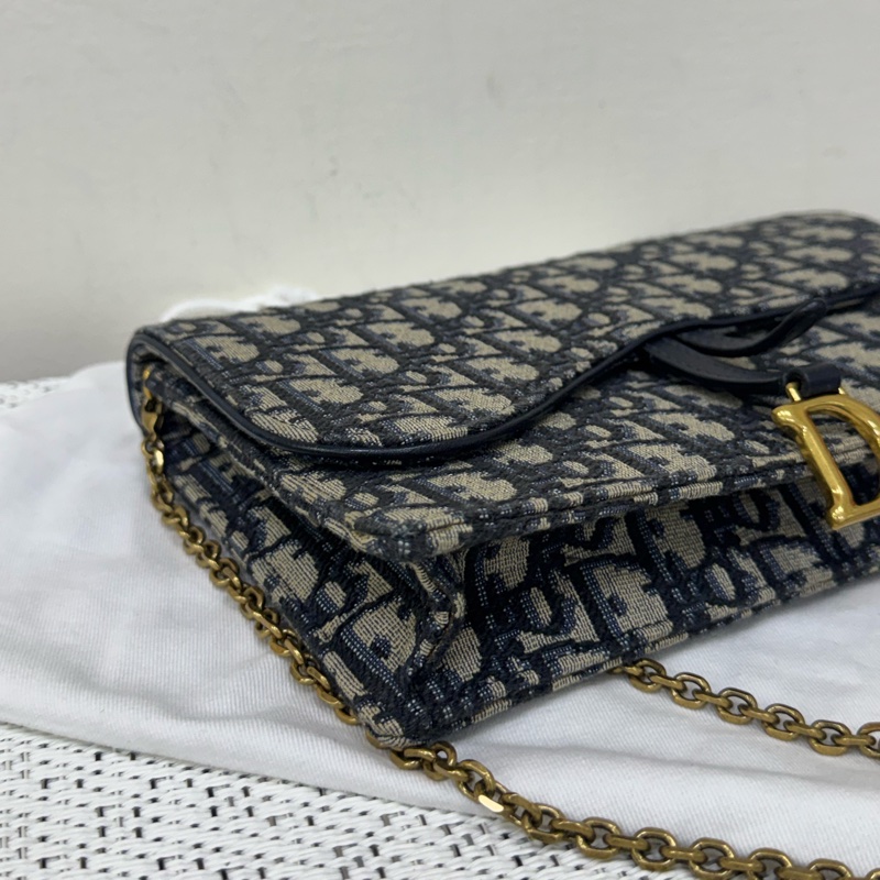 Dior 經典緹花金釦Saddle WOC-9